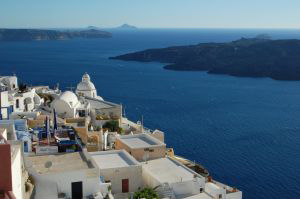 Croisiere en voilier sur mesure Escale Santorin