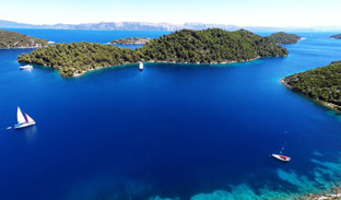 Visiter l'île de Mljet en voilier