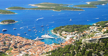 Port Hvar avec Ilots Pakleni