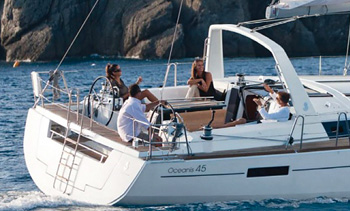 Vacances en voilier sur Oceanis 45 en famille