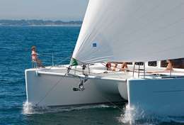 Catamaran Lagoon 450 sous grand voile