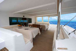 Cockpit extérieur du catamaran