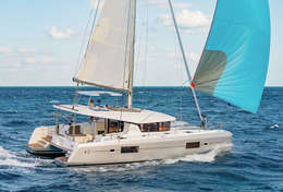 Catamaran Lagoon 42 sous spi